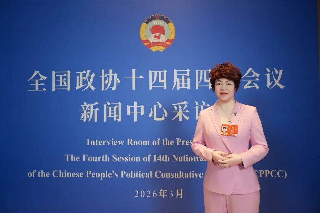 【#呼吁将孤独症康复训练纳入医保#】#希望用税收减免让企业敢用孤独症患者# 今年