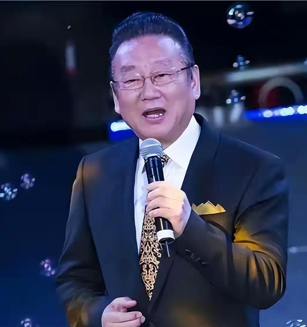 蒋大为被抹黑近20年，网传开除军籍、全家移民、骗财骗色这三个标签，其实全是谣言。