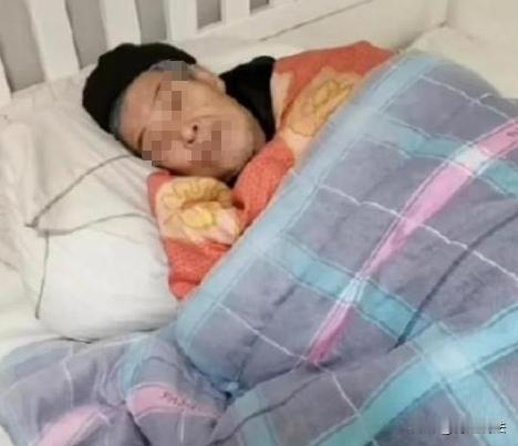 山西太原，60岁的杨某，没了老伴，平时和4个子女偶尔聚聚，后来他有了女友李某。杨