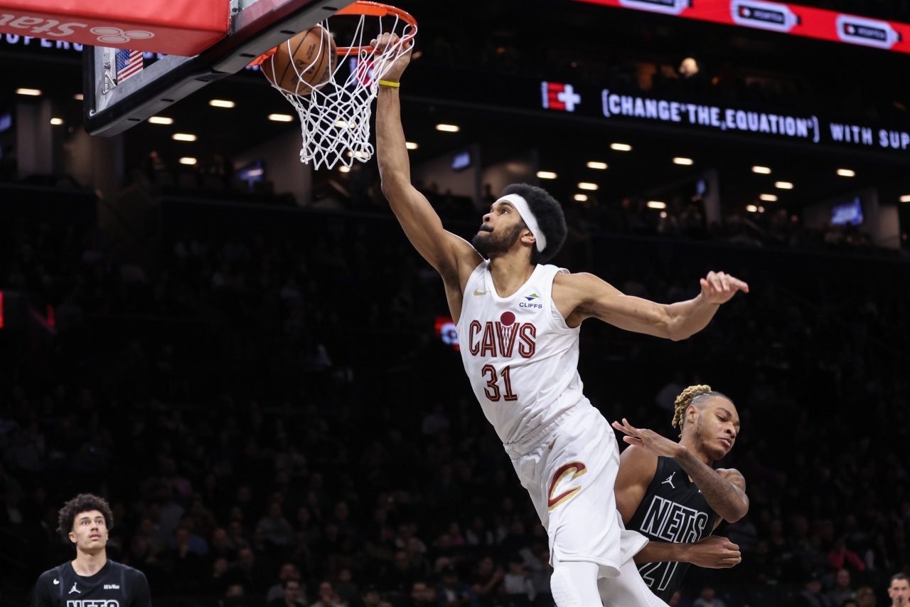 明天对阵魔术，中锋阿伦￼（膝盖腱炎）将连续第9场缺阵。 