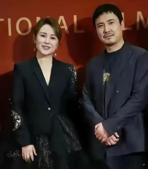 马丽被问：“假牙咬脸疼还是沈腾掐脸疼”


《神探之痕迹》路演上，主持人抛出灵魂
