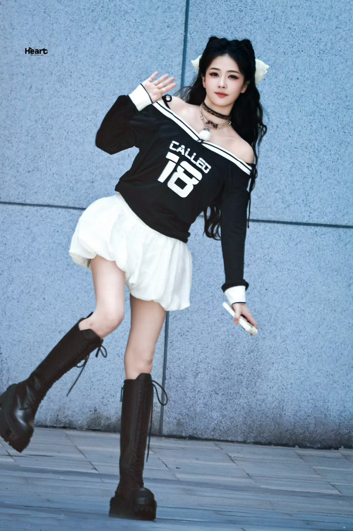 白鹿完全猫猫🐱 