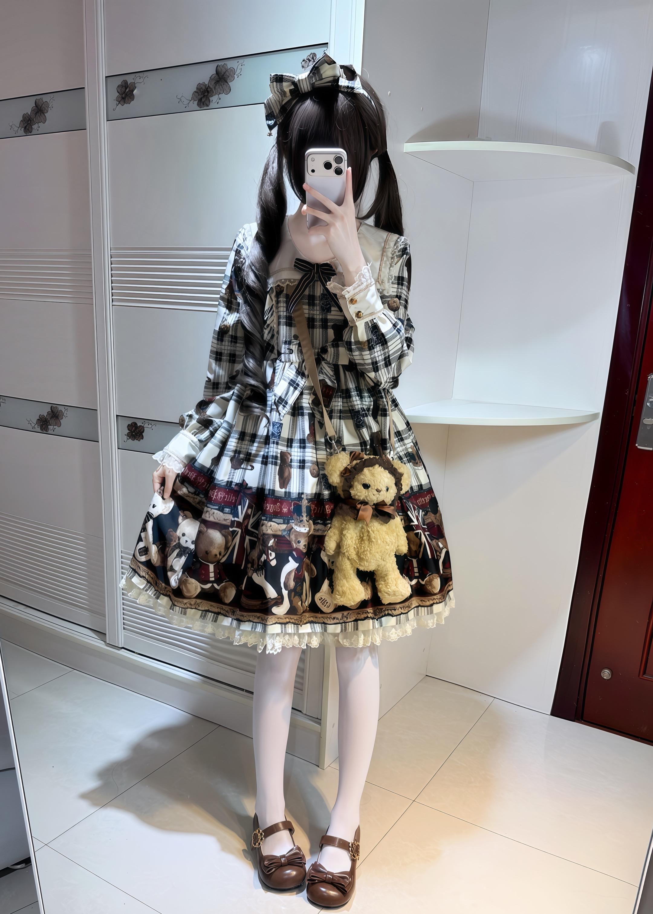 我明白执着太久的东西没有意义 可想到这一生冗长再难与你相见 难免哽咽