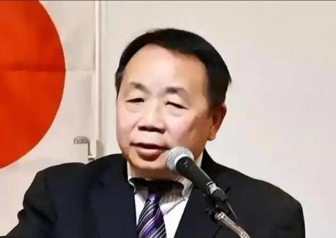 大汉奸石平已串访到台湾，并疯狂叫嚣：“中国禁止我入，我现在却能来台湾”。甚至还狂