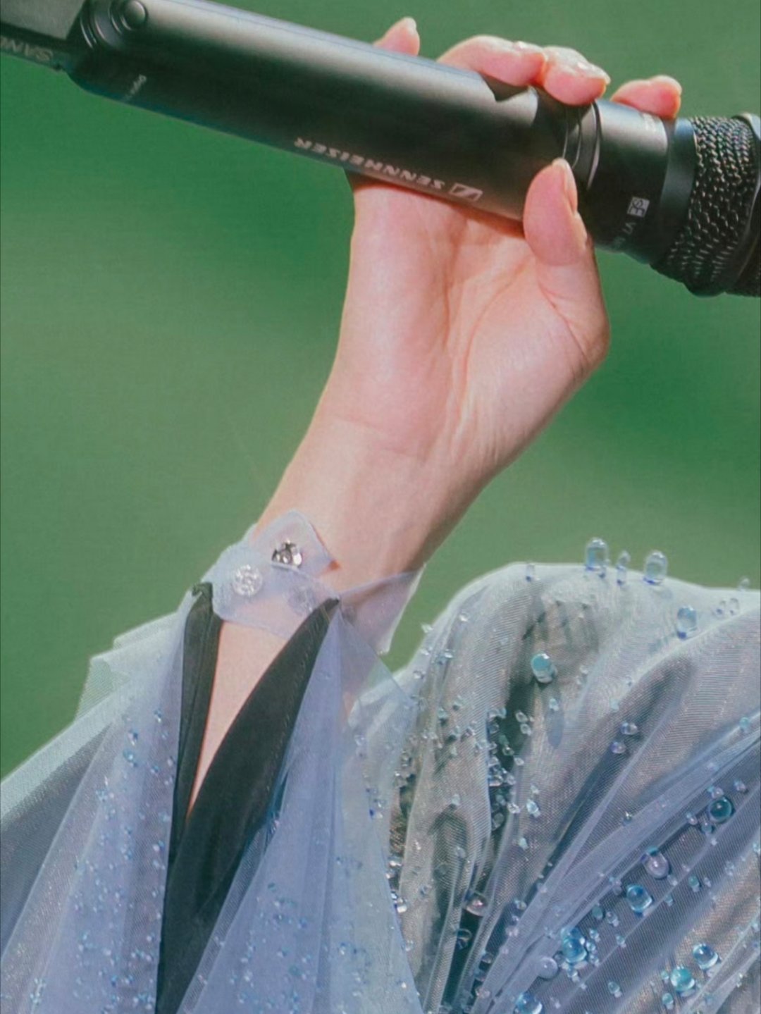 [么么哒] ​​​