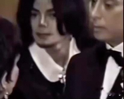 每次群里都在聊天我就在那默默视奸所有人… 