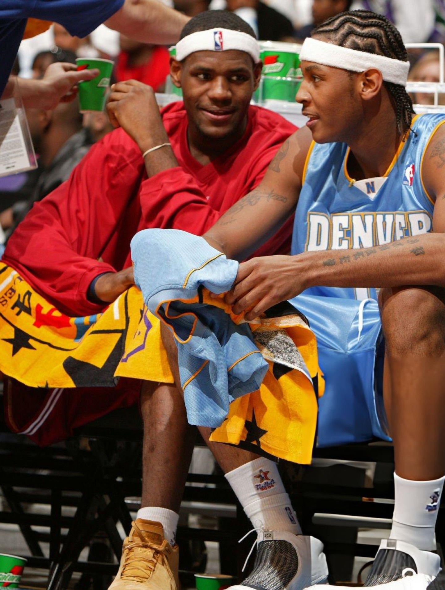 菜鸟赛季，全明星周末新秀挑战赛。詹姆斯