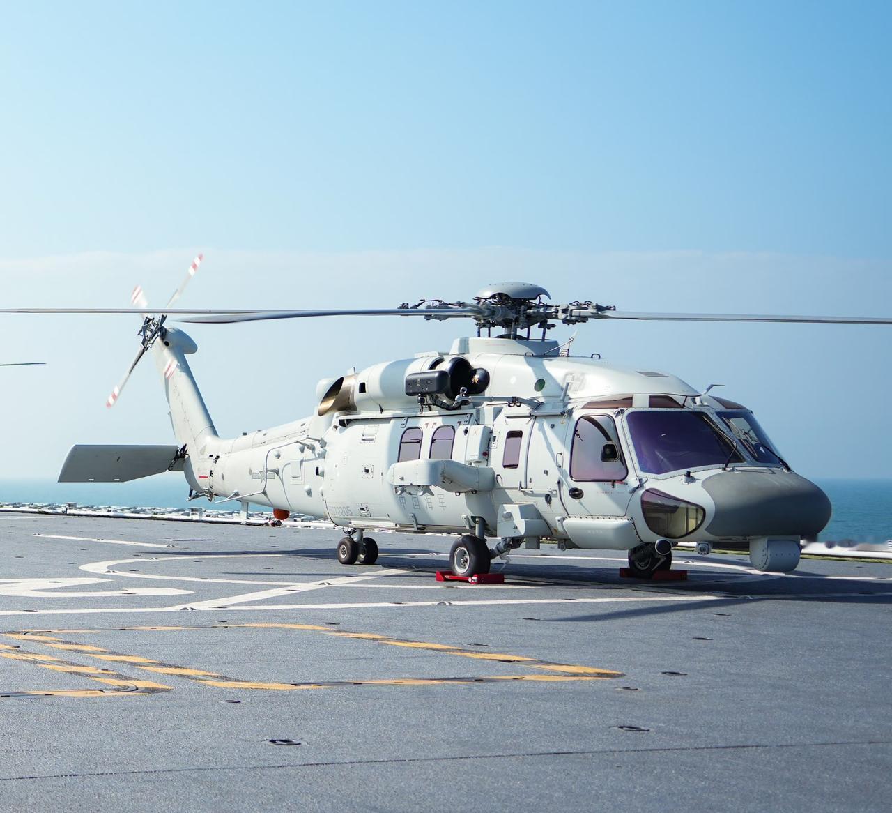 075型湖北舰上的直-20J，定位舰载运输突击型，10吨级平台可拓展空间很大。除