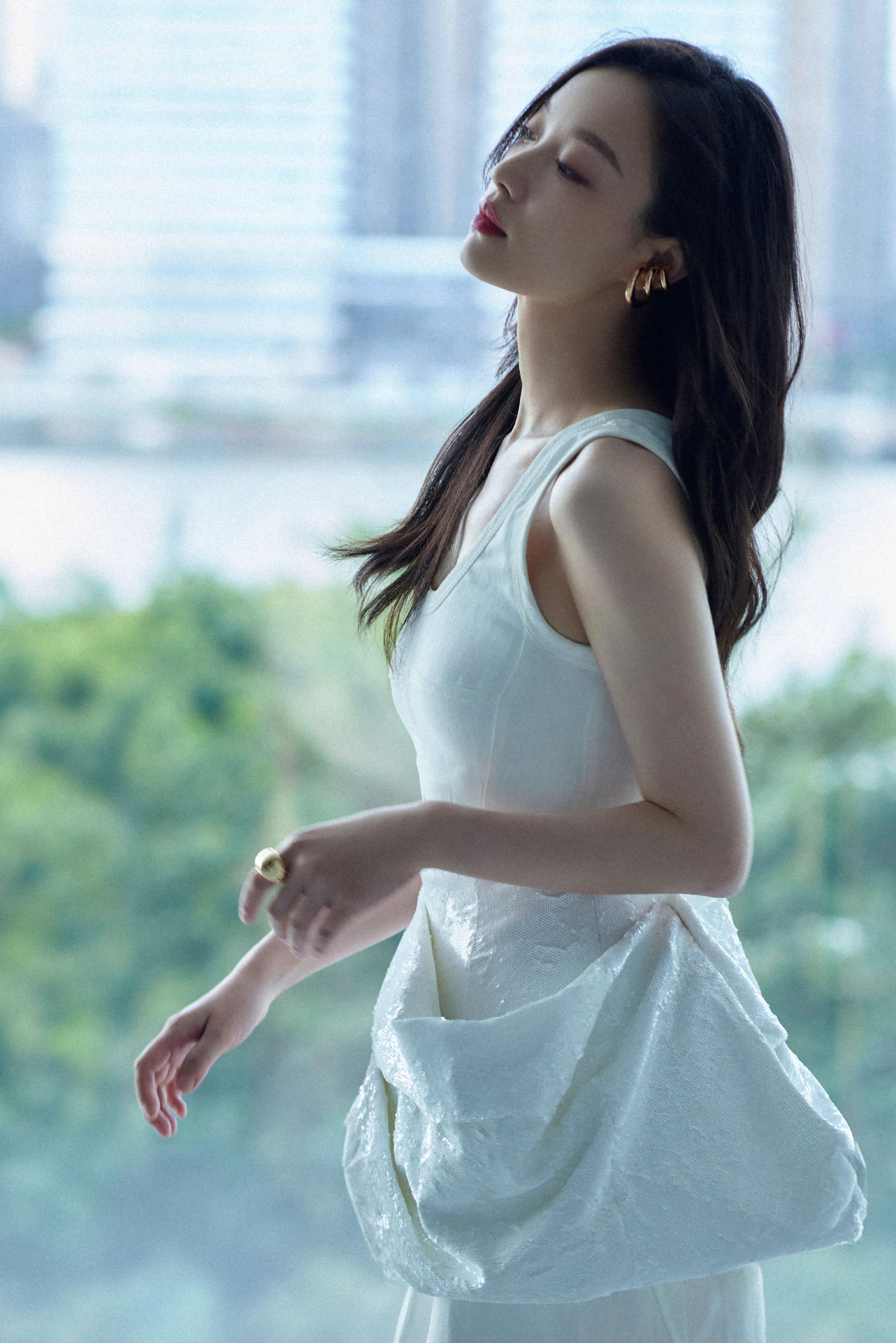 倪妮，纯色的浪漫格调 ​​​