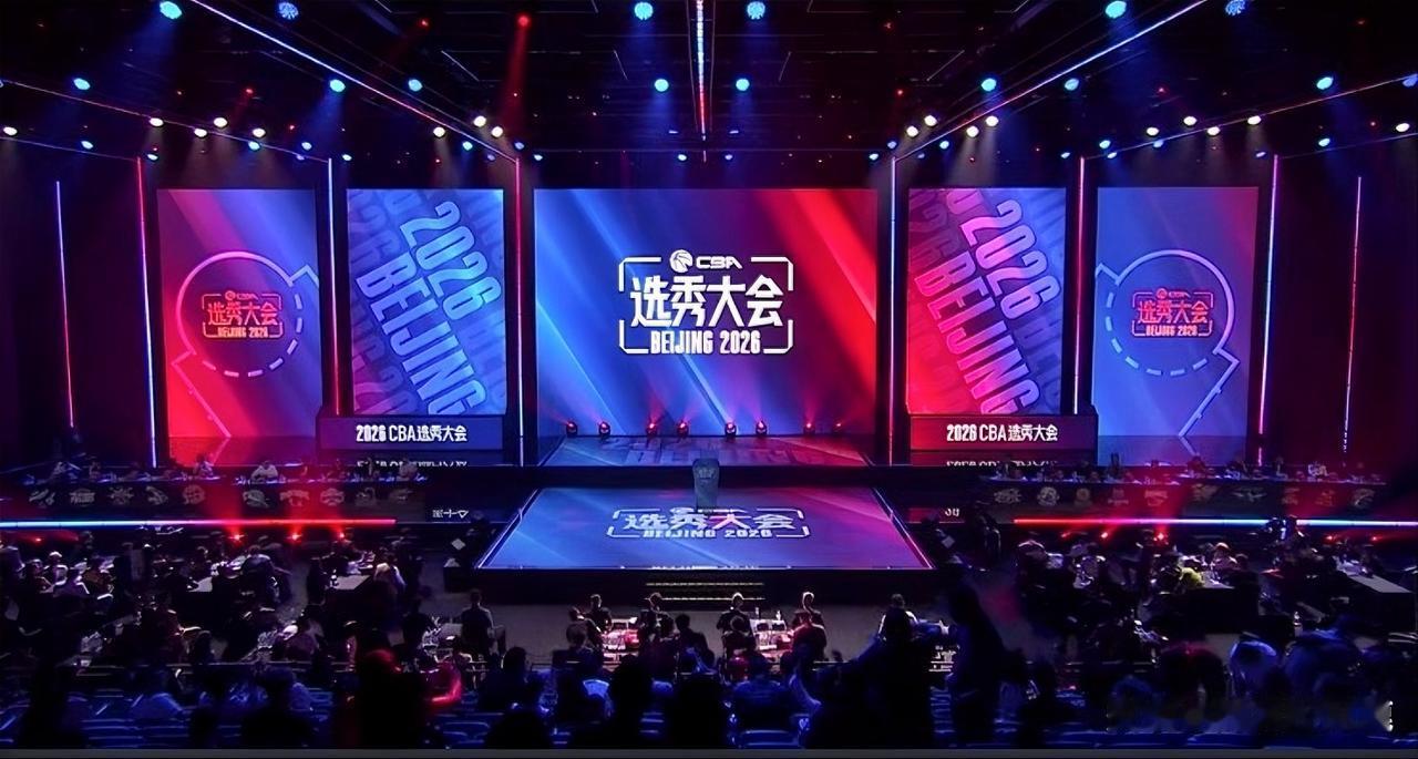 40中18，这要是一位球员在一场篮球比赛中的投篮命中数，那还算可以。可这是今年C