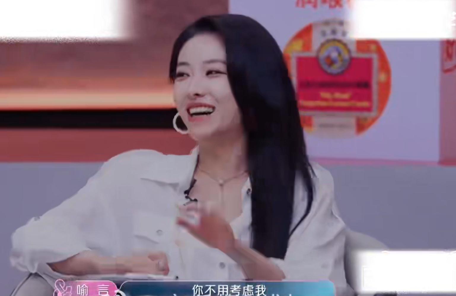 周深在后台零帧起演 《音乐缘计划2》预告里周深太绝了，后台模仿环节一开启，瞬间变