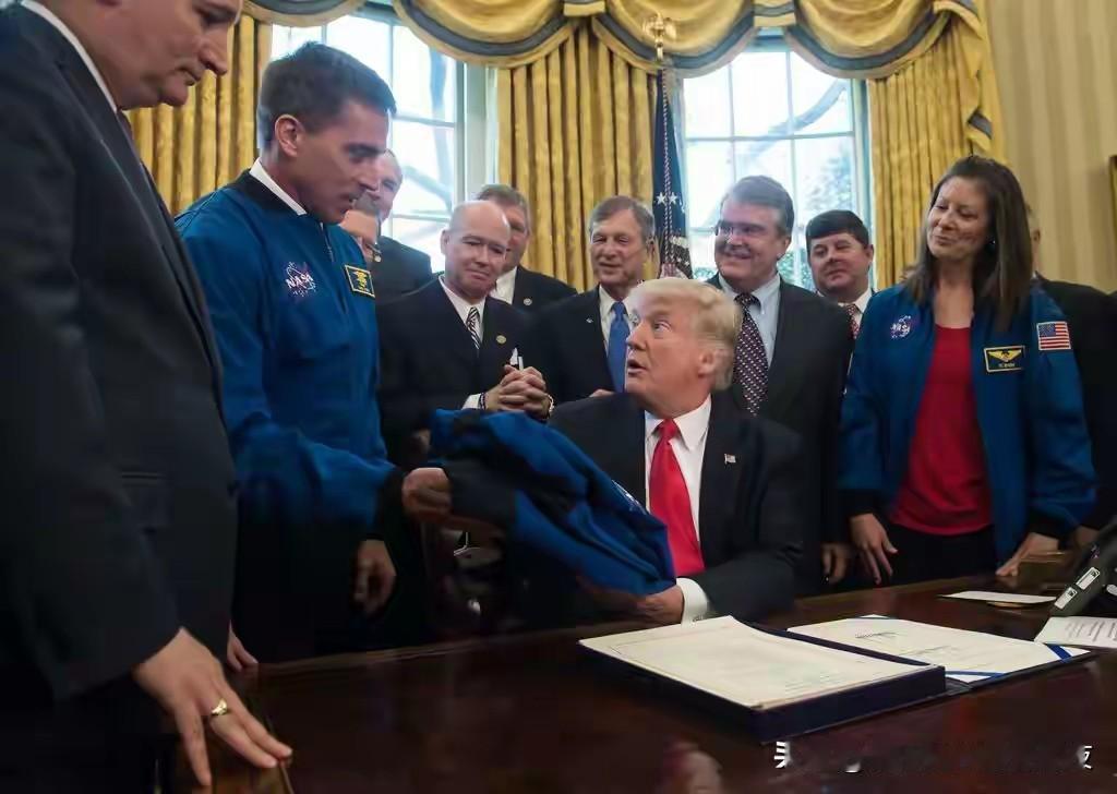 特朗普下令，真正的较量开始，美国选好主战场，要与中方一决高下