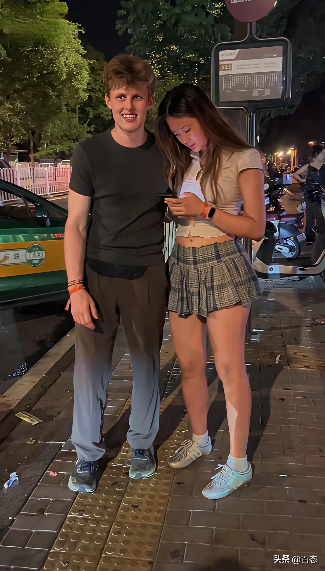 我不相信真有这样的女生？一女生看到一国外小哥哥，可能是看着有点帅，说实话这男生跟