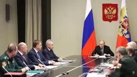 美国北约偷笑，乌克兰却在哭泣。乌克兰奇袭俄罗斯本土，占领1000余平方公里，然而
