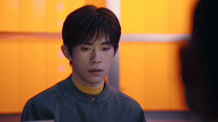 易烊千玺要去央视鸿蒙星光盛啦，双向闪耀的科技盛宴！跨屏协同遇上高光舞台，11月2