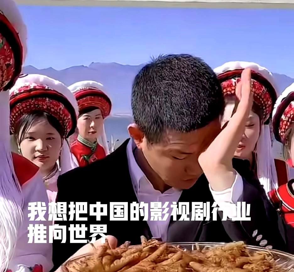 嘎子这次学聪明了，用别人的号直播，哭得那叫一个厉害，说自己使命没完成，要五年时间