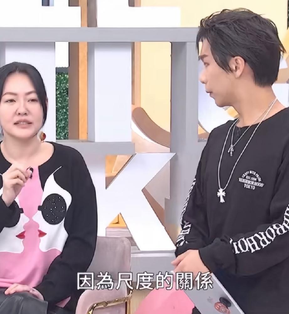 小S接戏尺度太大，结果婆婆拍手赞成

还说越大越好！她想看。老公也没意见，让她去