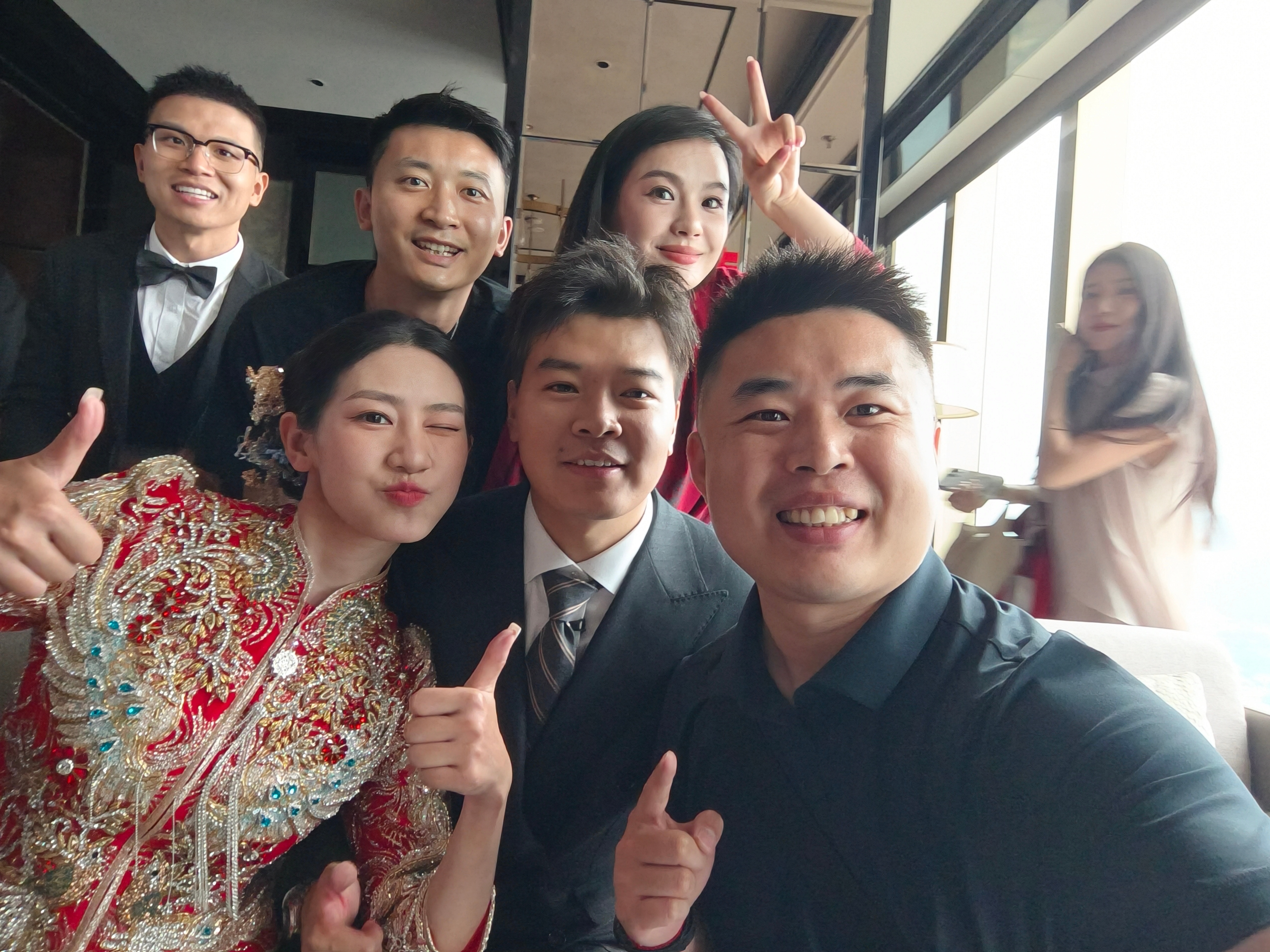 车评人小吕秋晨大婚很开心见证的婚礼，大家都好欢乐哈哈哈哈哈！  ​​​