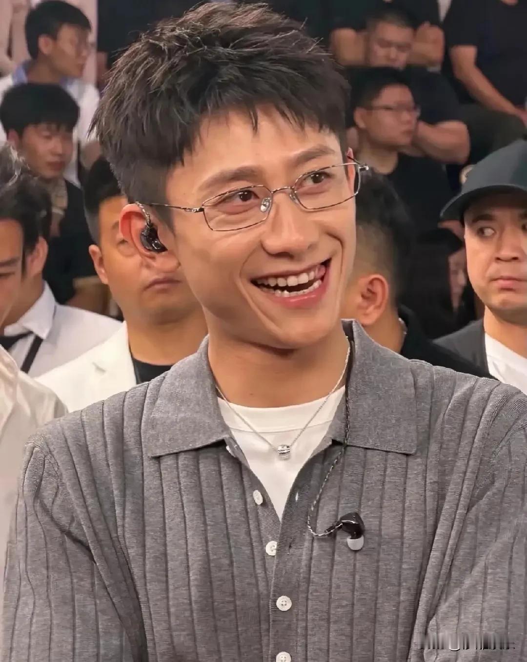 张一山，永远力挺杨紫！


6月26日晚，第31届白玉兰奖揭晓，杨紫凭借《生命树
