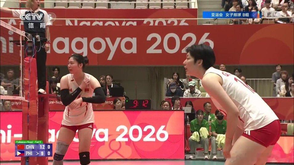 中国女排vs菲律宾女排 吃饭的时候看一下。亚运会中国女排 ​​​