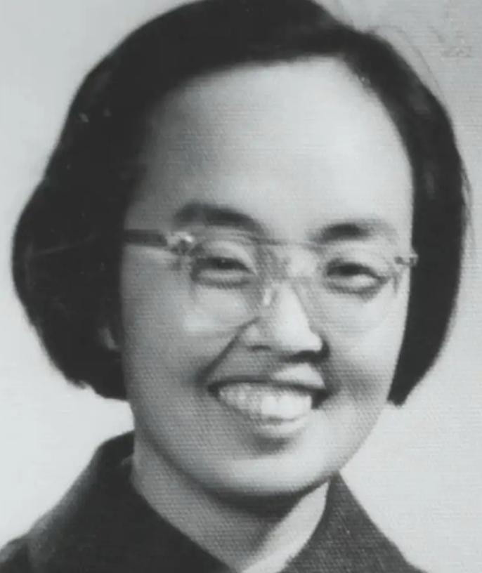 1960年，左权的女儿左太北报考哈军工，却因政审不通过没被录取，她当即去找了院长