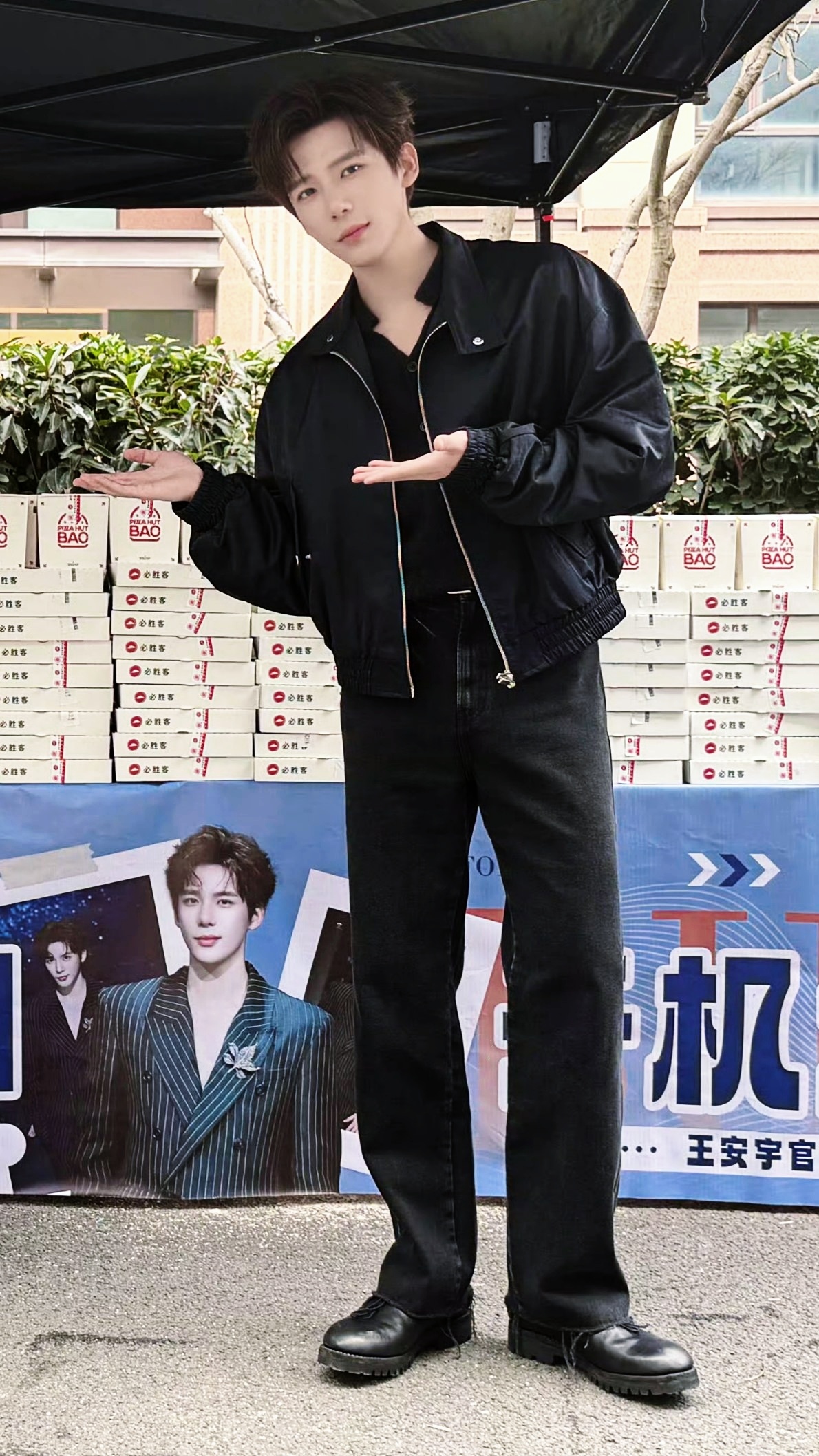 章若楠王安宇新剧开机只知道一番男主王安宇状态夯爆了！期待季总！现偶的神！绝杀！