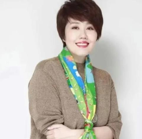 于蕾导演的春晚为什么不受欢迎？道理其实很简单，不是因为赵本山，而是她最拿手的长处