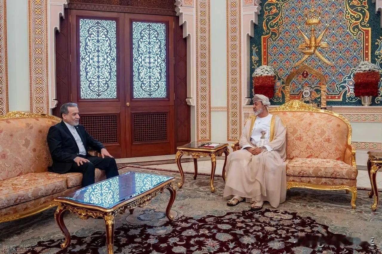 伊朗要建立新秩序了！

4月26日，据巴基斯坦资深记者海德尔的消息称，伊朗外长之