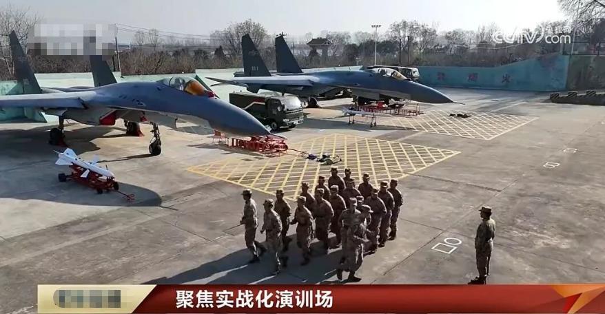 相信任谁都能看得出来，如今的解放军航空兵部队正在经历大规模的主战装备更新换代工作