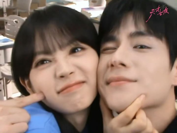 天才女友情人节物料田曦薇胡一天脸贴脸 田曦薇胡一天脸贴脸啊啊啊 