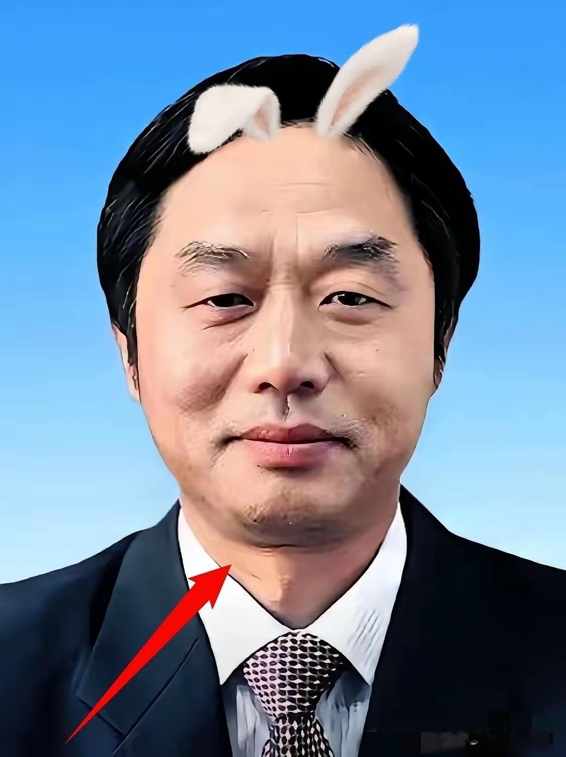 4月26日深夜，武汉不知有多少工程老板惊出一身冷汗。
​千亿级城投帝国的原掌门人