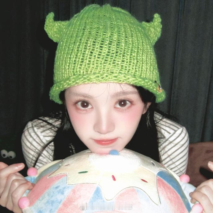 田曦薇 | 关于小田是洋娃娃的一些证明 