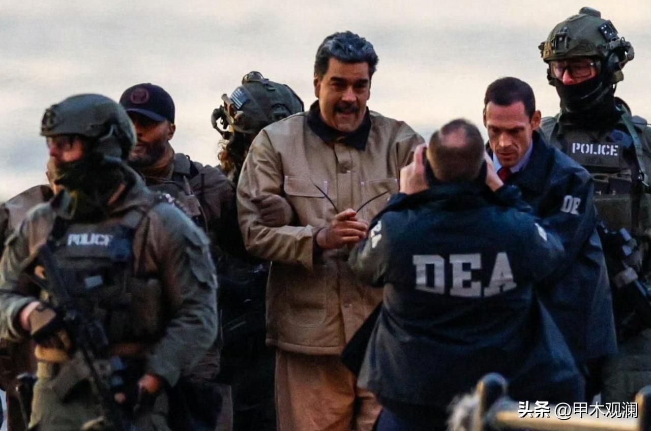 美伊战争的罪魁祸首找到了。
委内瑞拉前总统马杜罗，如果马杜罗能多撑一个星期，不是