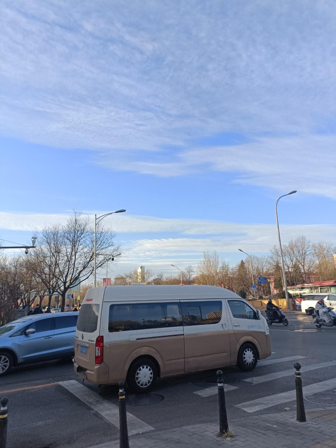 分享一张相册里随手拍的天空