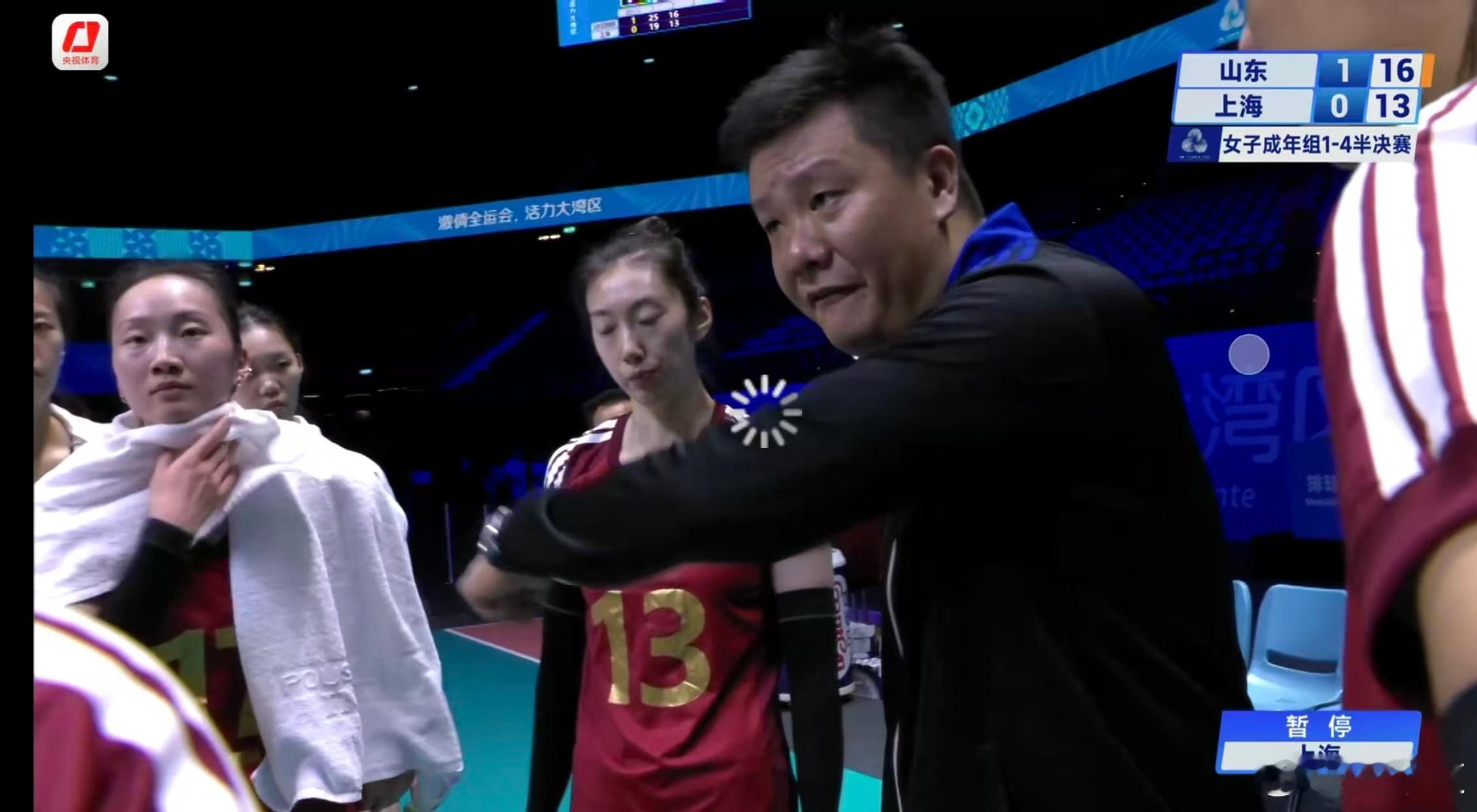 王之腾的口型是？暂停的时候又和高意说，你不攻没人攻了，别停下来啊 