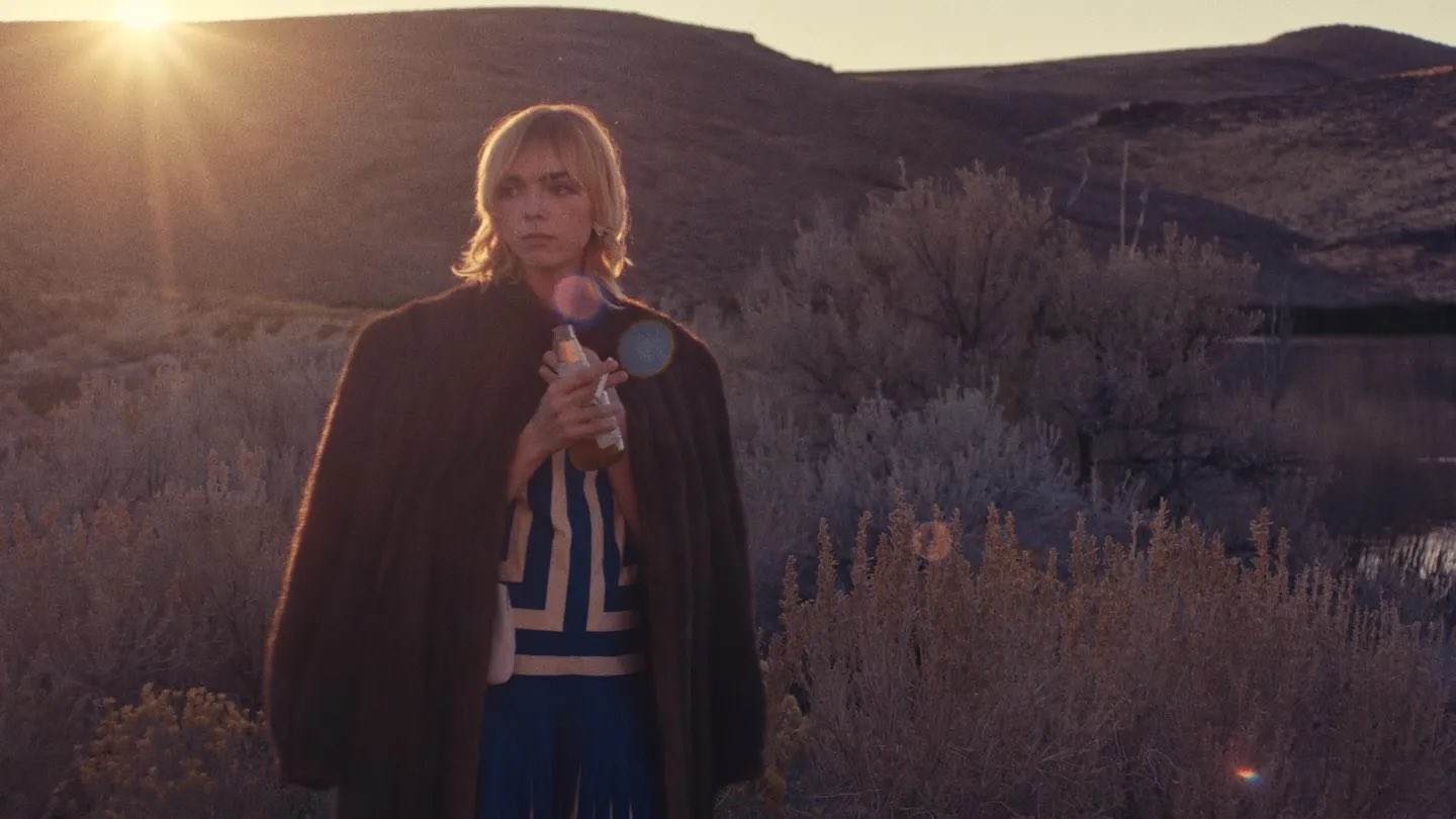 新人导演 Fergus Campbell 执导的剧情片《Sparks》近日发布了