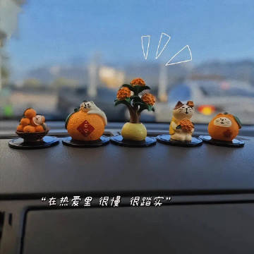 人多的地方少说话，言多必失，祸从口出。 