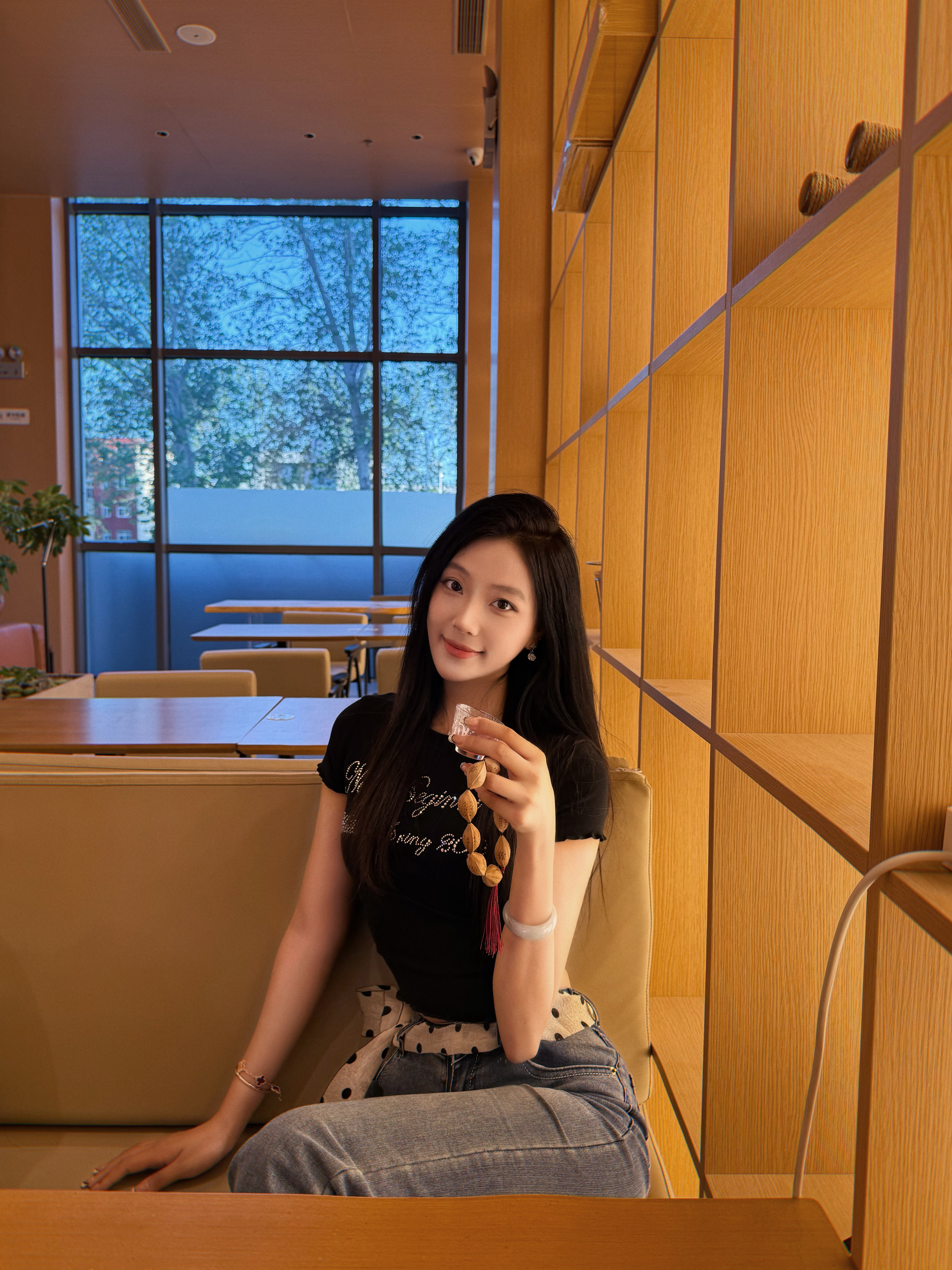 谁说年轻人不能玩橄榄核，文玩是年轻人最高级的奢侈品 ​​​