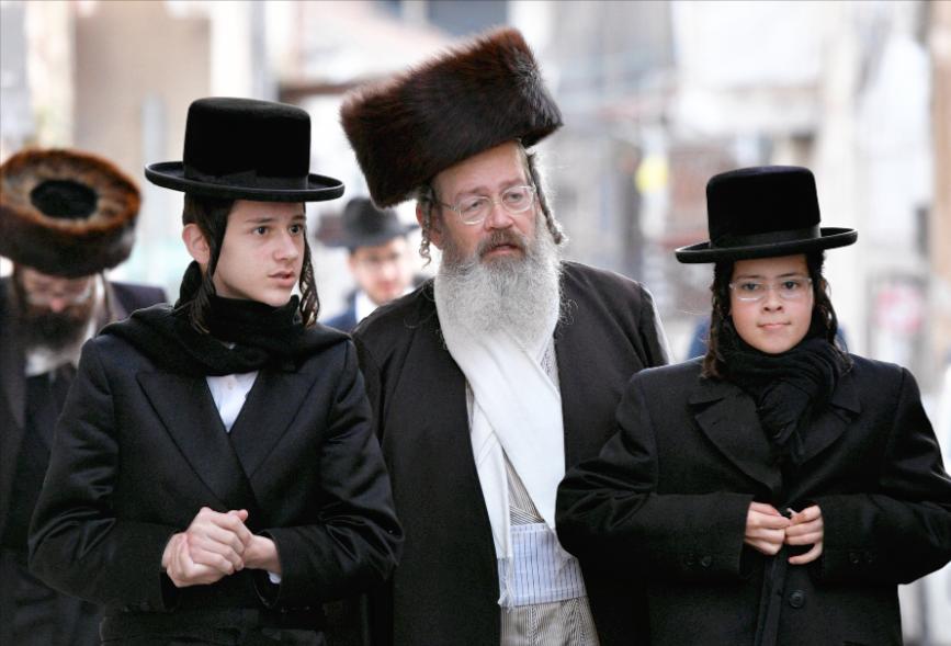 特朗普政府突然放话，要把英国的犹太人全接到美国避难，还直言“英国已经容不下犹太人