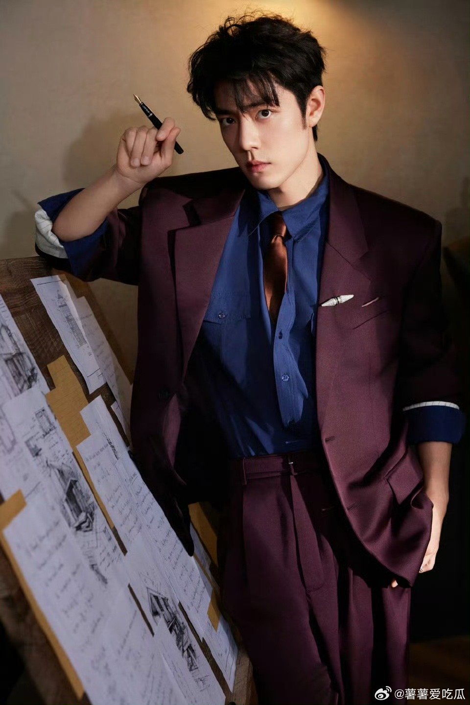 肖战出图等红毯