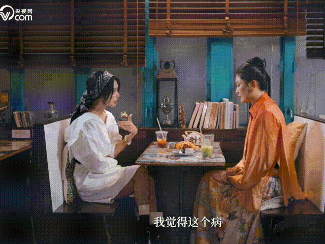 薛凯琪谈抑郁症如何自救 薛凯琪于节目中真诚分享，谈自身抑郁症及自救妙招。她觉得不