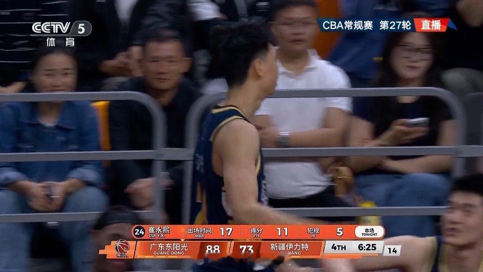 燃尽了！小崔的第二场上场17分钟贡献11分5篮板3助攻正负值30+，状态越来越好