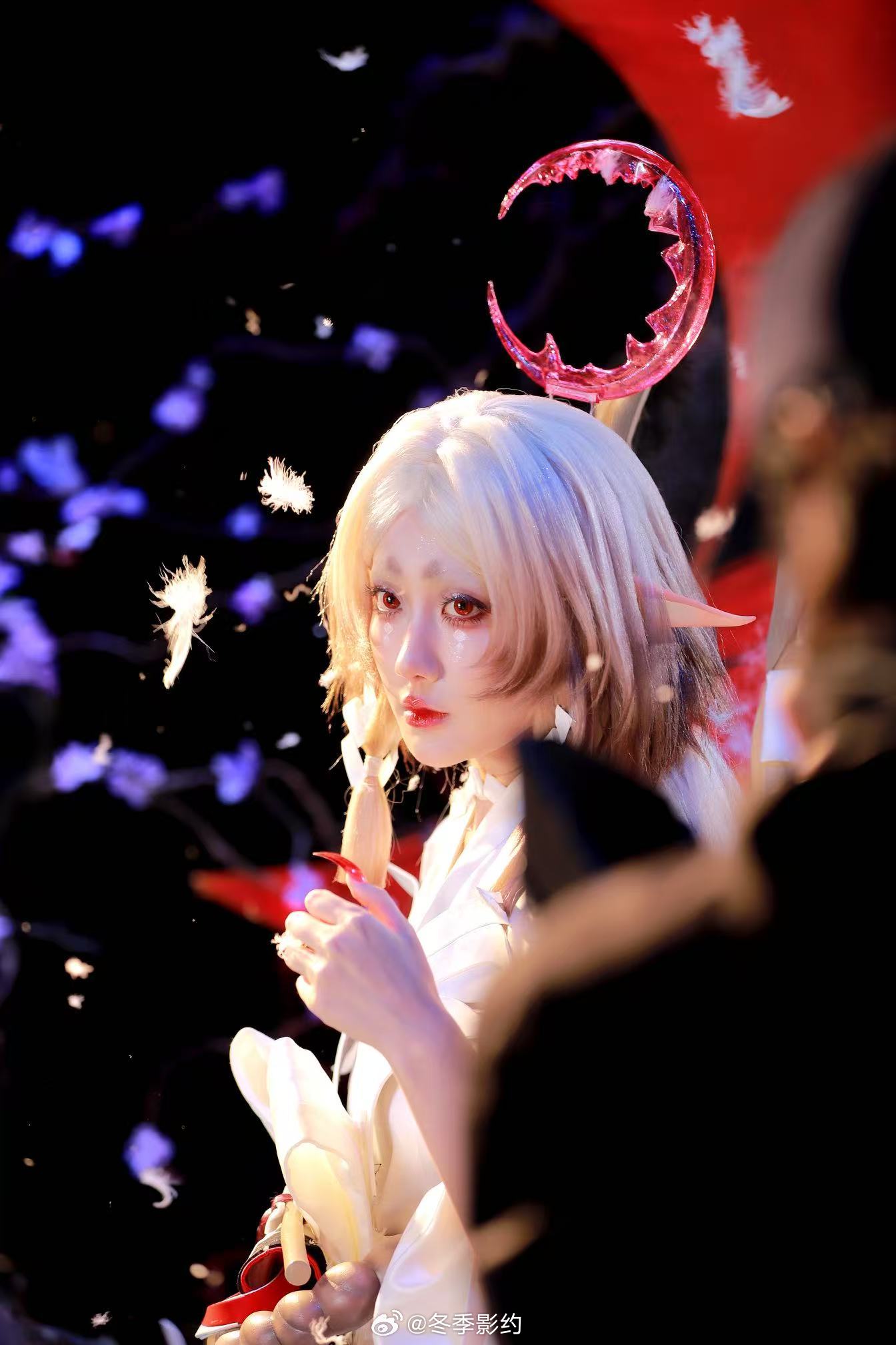 李艺彤 短剧李艺彤方回应演短剧李艺彤参与拍摄的为精品中剧 工作室已经澄清了，是深