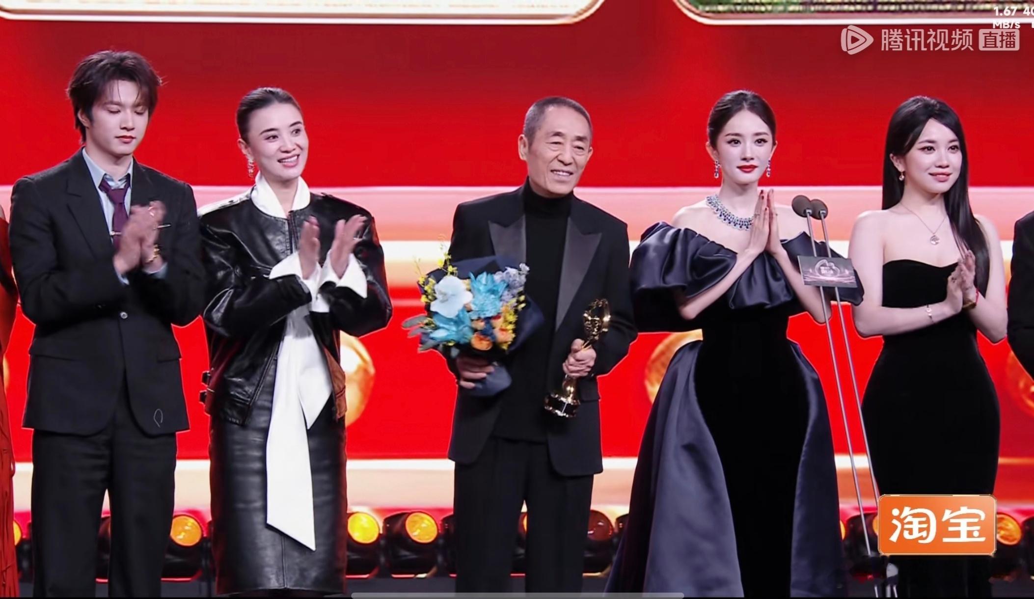 春节档电影微博之夜大合照：惊蛰无声两位男主演都没来，导演带着配角们负责宣发