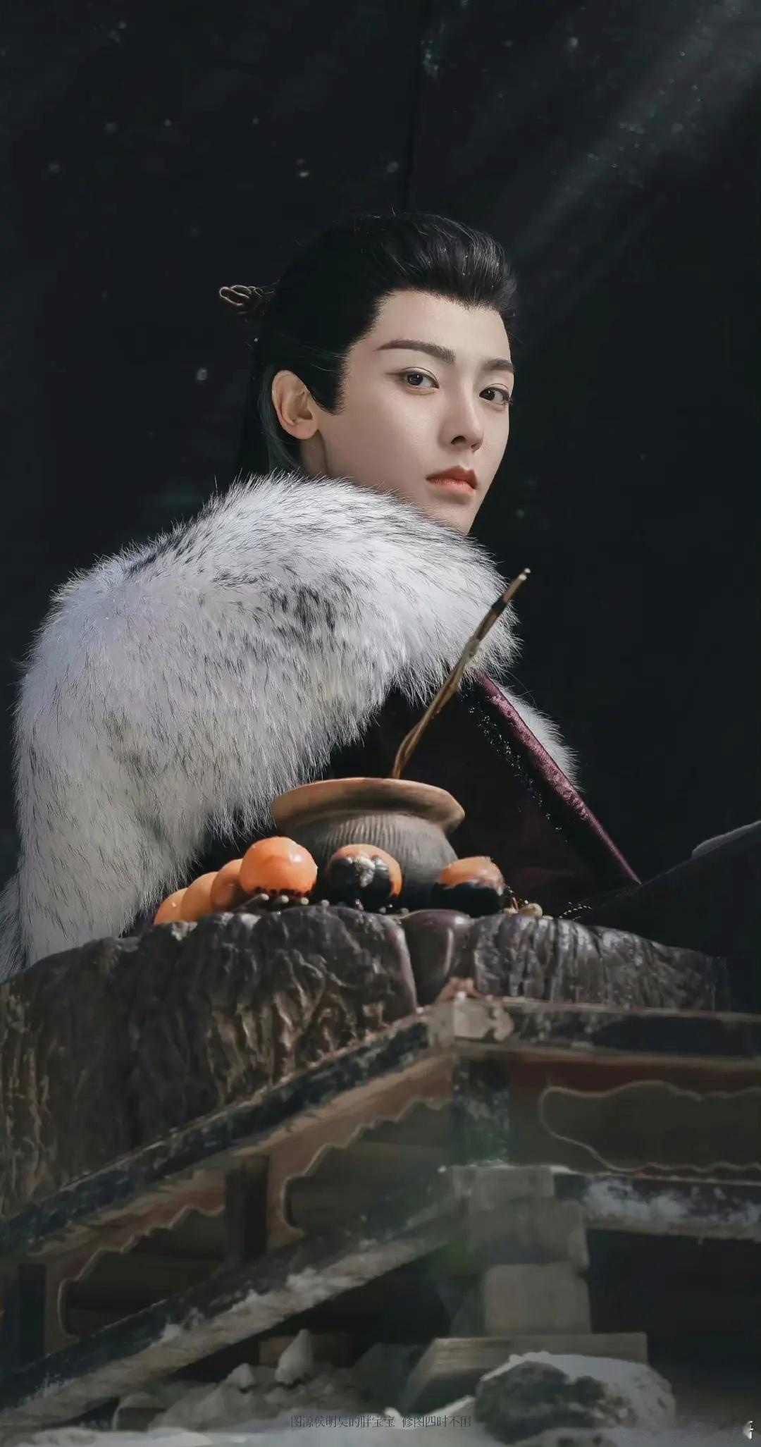 好久没看到这么漂亮的转场了。大梦归离的主创有点儿东西，对于镜头、转场和美学都有着