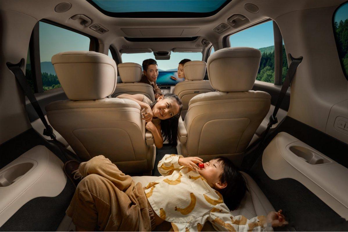 朋友们！奇瑞这次真的够意思！刚上市的风云T11，一台智享大六座旗舰SUV，限时抢