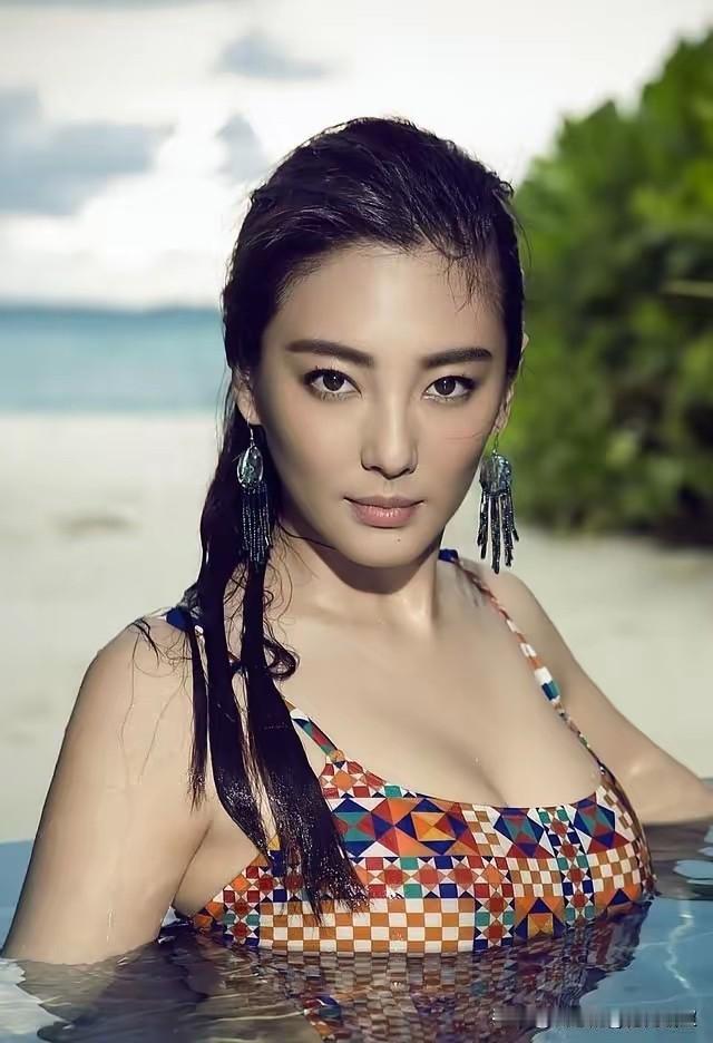 别人被爆料：本人回应，朋友回应，律师函 ，报警、严正声明。
张雨绮被爆料：张雨绮