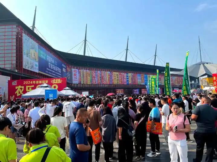 2026河南夏季种子会打造种业全产业链综合展示场景，不止汇集各类优质种子资源，同