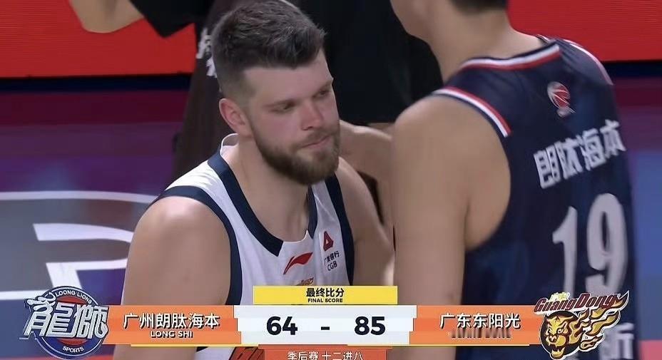 广东男篮85：64大胜广州龙狮，赛后，杜锋说赢球了是因为他的战术布置得好，我认为