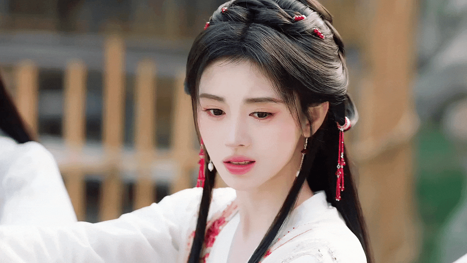 我的点赞变成鞠婧祎了 不信你试试! ​ ​​​